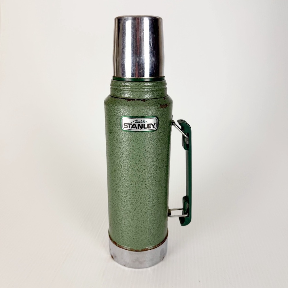 Vintage Aladdin Stanley Thermos Green Metal Vacuum Bottle No 100 Cup 32oz